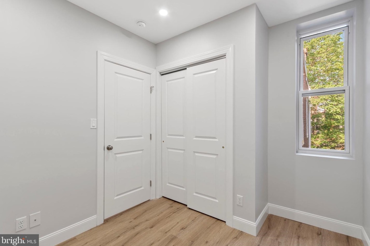 4810 Warnock St, Philadelphia PA  19141-3941 exterior
