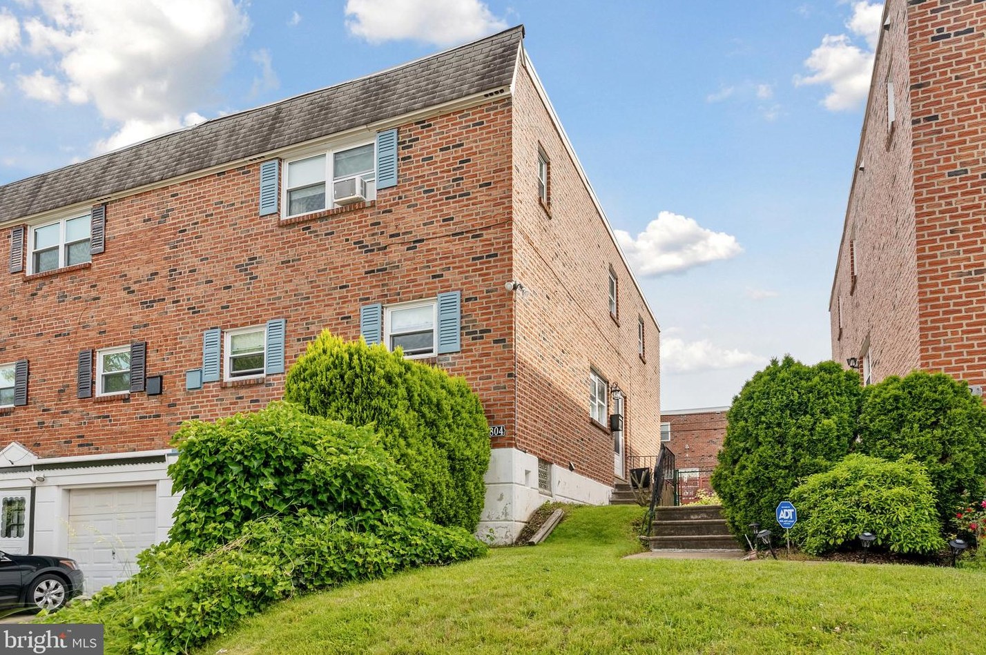 804 Kendrick St, Philadelphia, PA 19111-1341