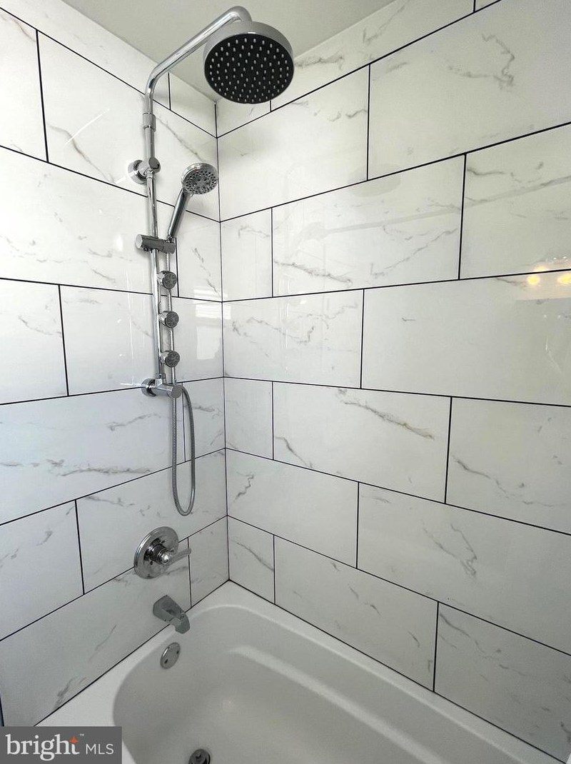 3417 Eden St, Philadelphia PA  19114-3605 exterior