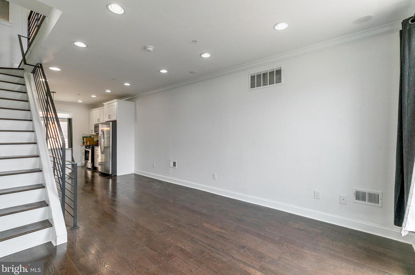 2715 Thompson St, Philadelphia PA  19134-4734 exterior