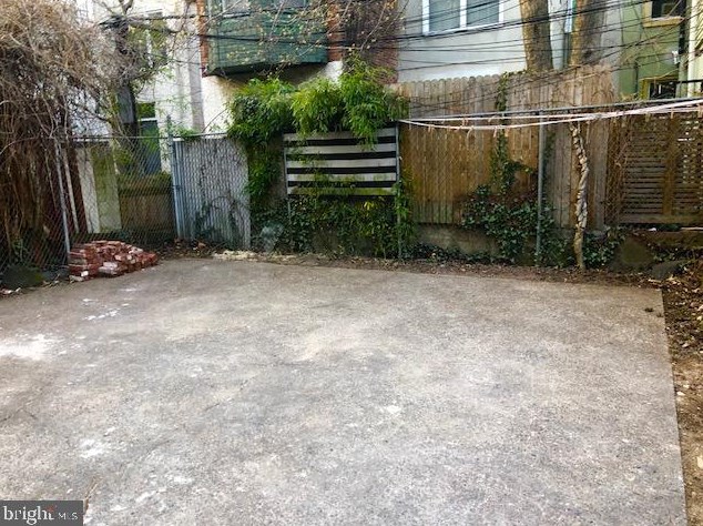 2021 Spring Garden St Apt 1r, Philadelphia, PA