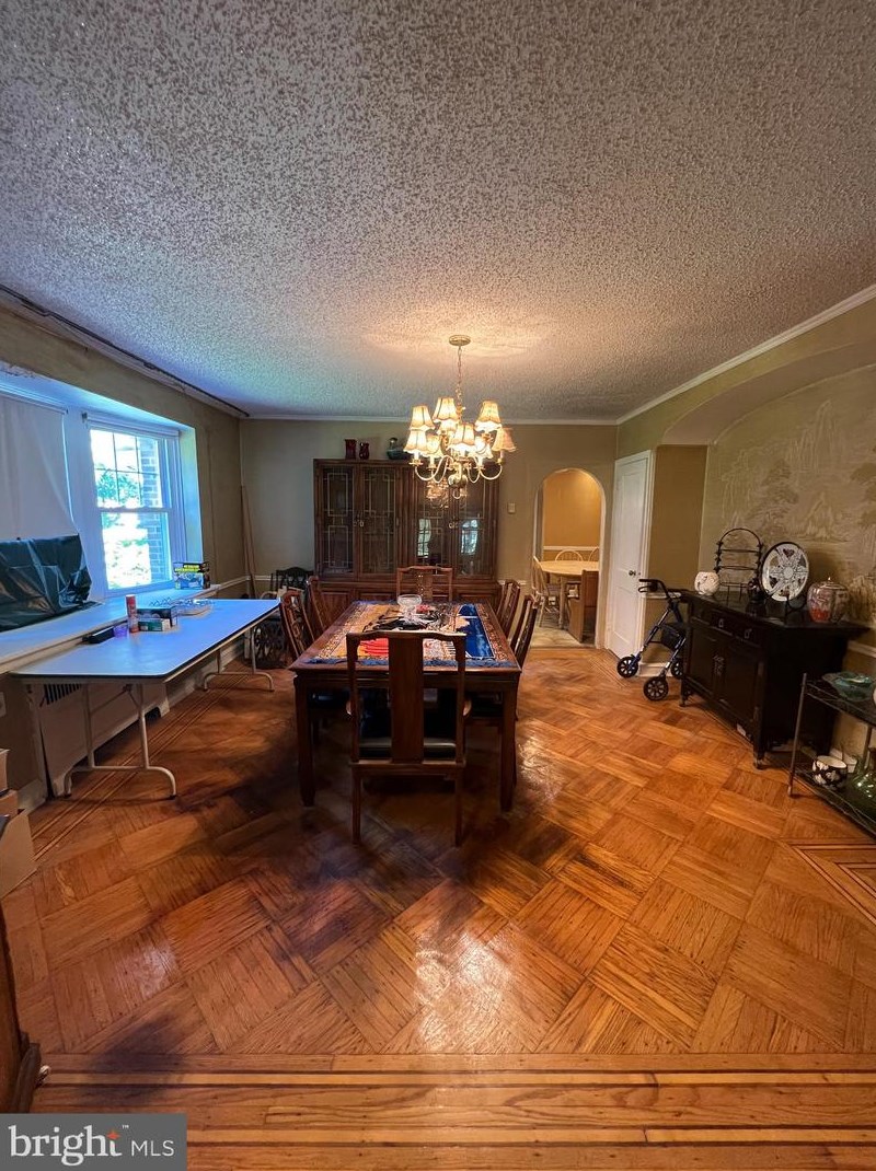 2415 Golf Rd, Philadelphia PA 19131-1416 exterior