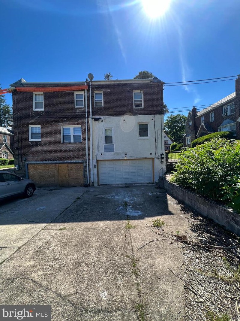 2415 Golf Rd, Philadelphia PA 19131-1416 exterior