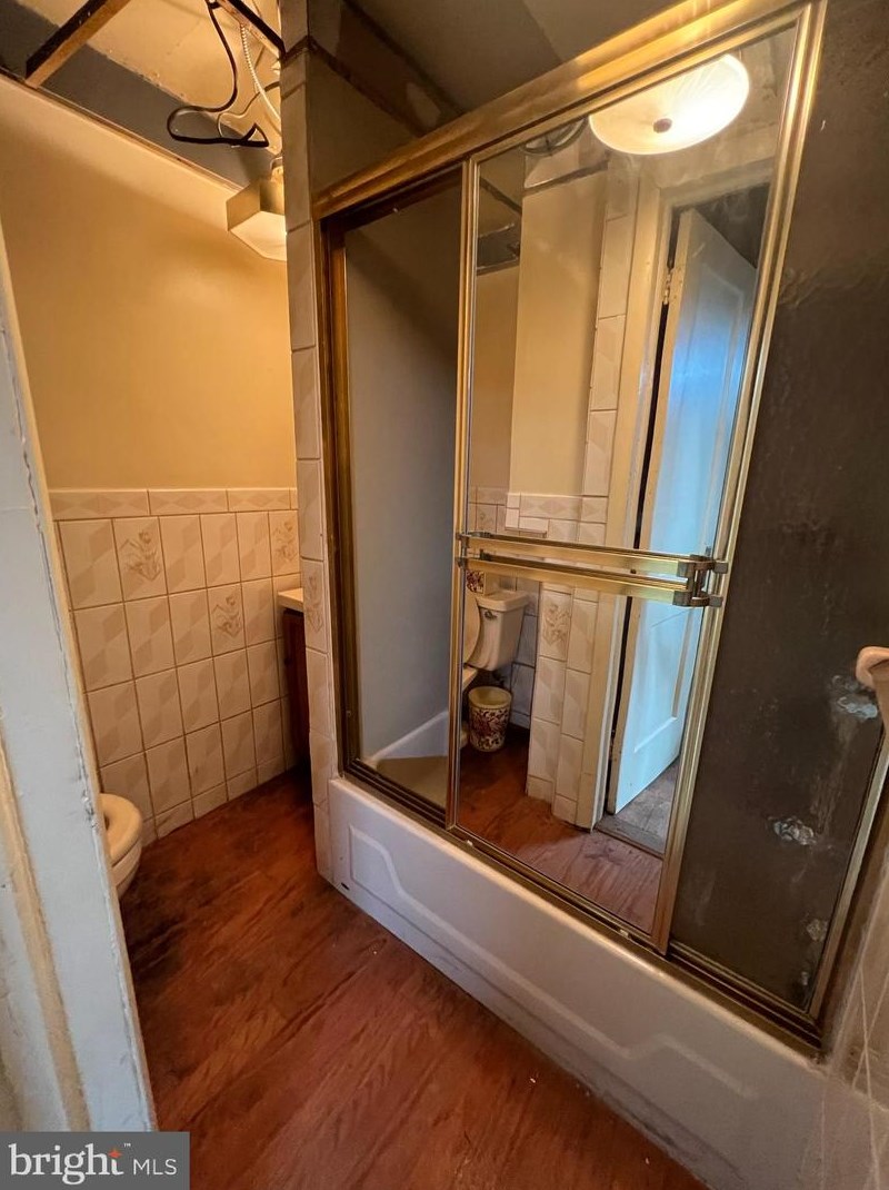 2415 Golf Rd, Philadelphia PA 19131-1416 exterior