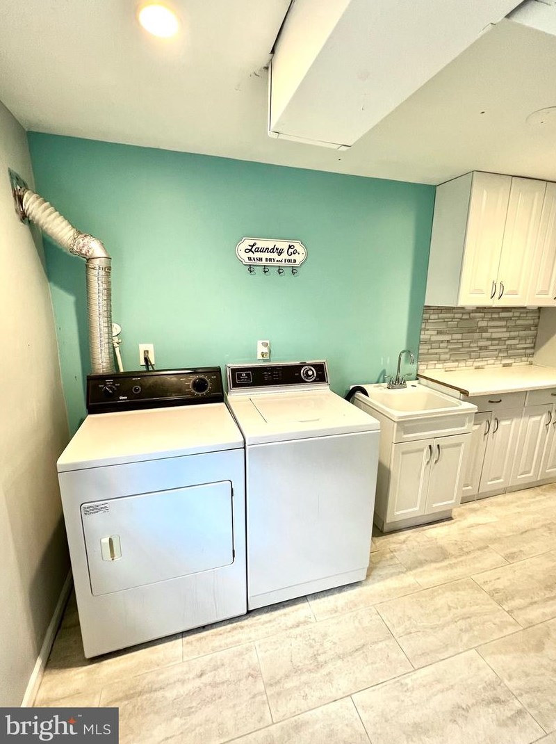 9603 Hoff St, Philadelphia PA 19115-4707 exterior