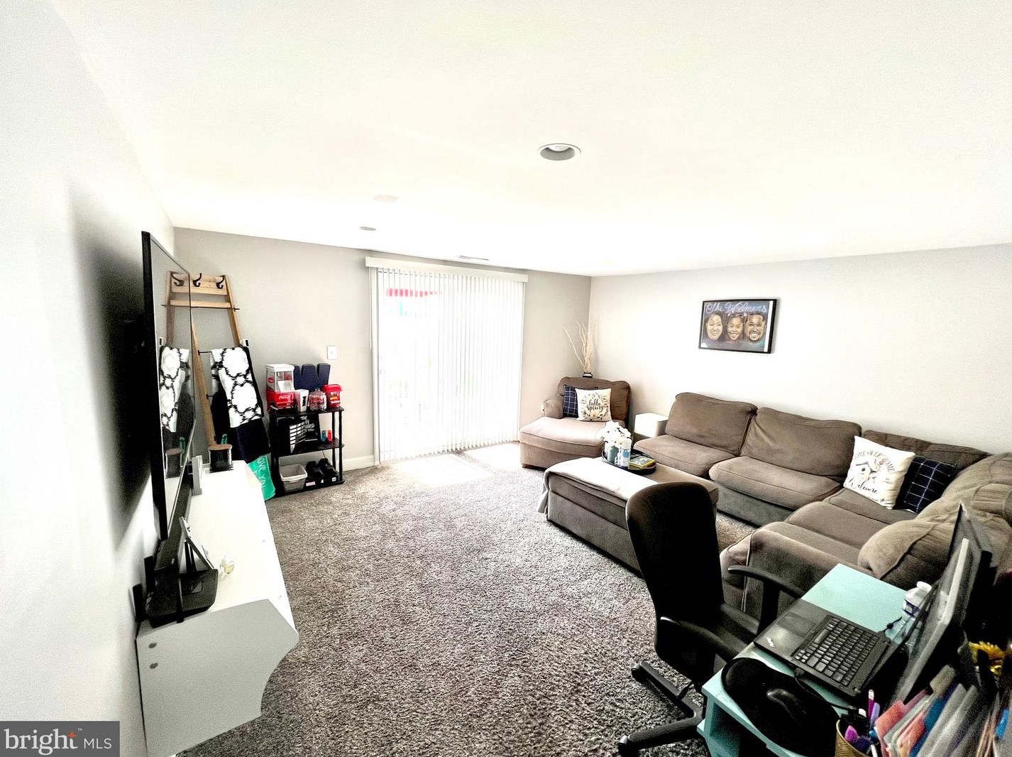 9603 Hoff St, Philadelphia PA 19115-4707 exterior