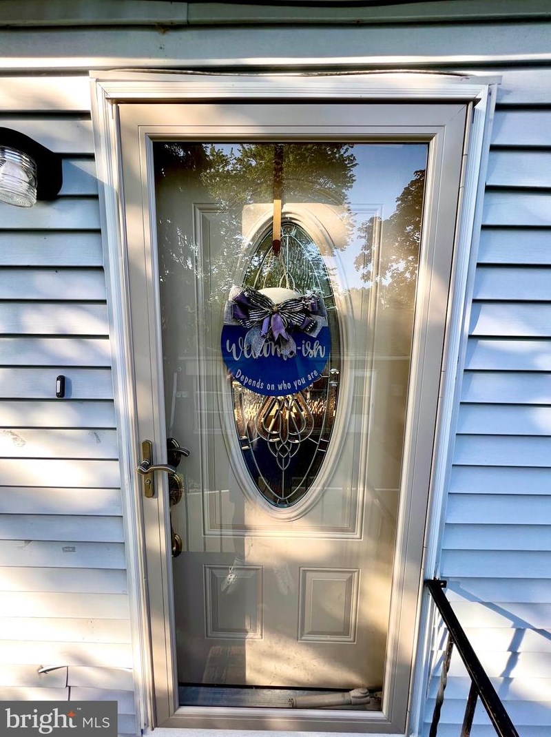 9603 Hoff St, Philadelphia PA 19115-4707 exterior