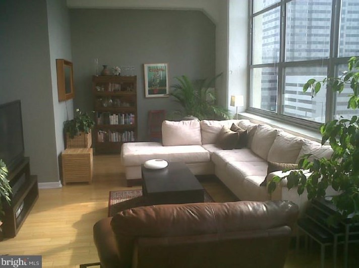 2200 Arch St #610, Philadelphia, PA 19103