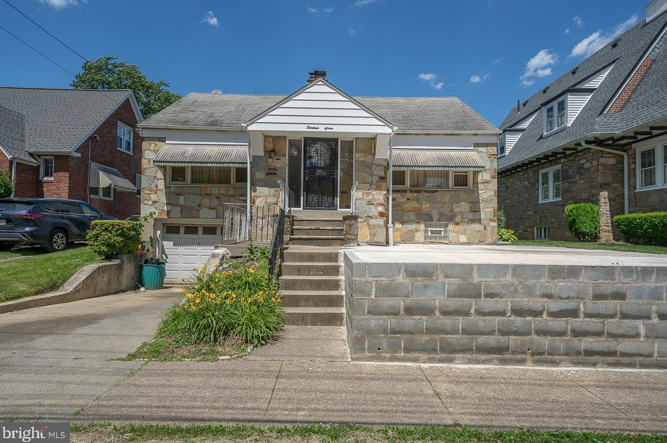 1315 Tyson Ave, Philadelphia, PA 19111-4516