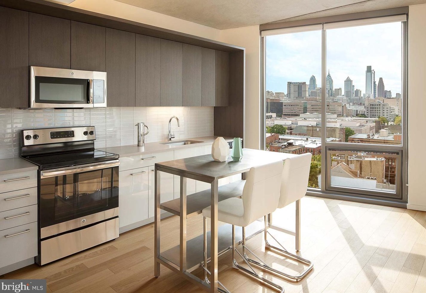 203 Race St #2b2ba, Philadelphia, PA 19106