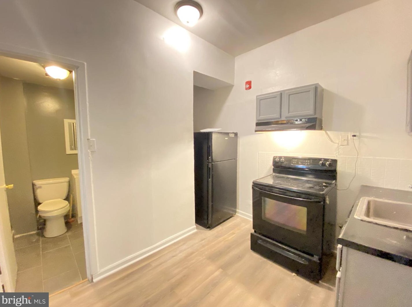 120 E Cumberland St #1, Philadelphia, PA 19125