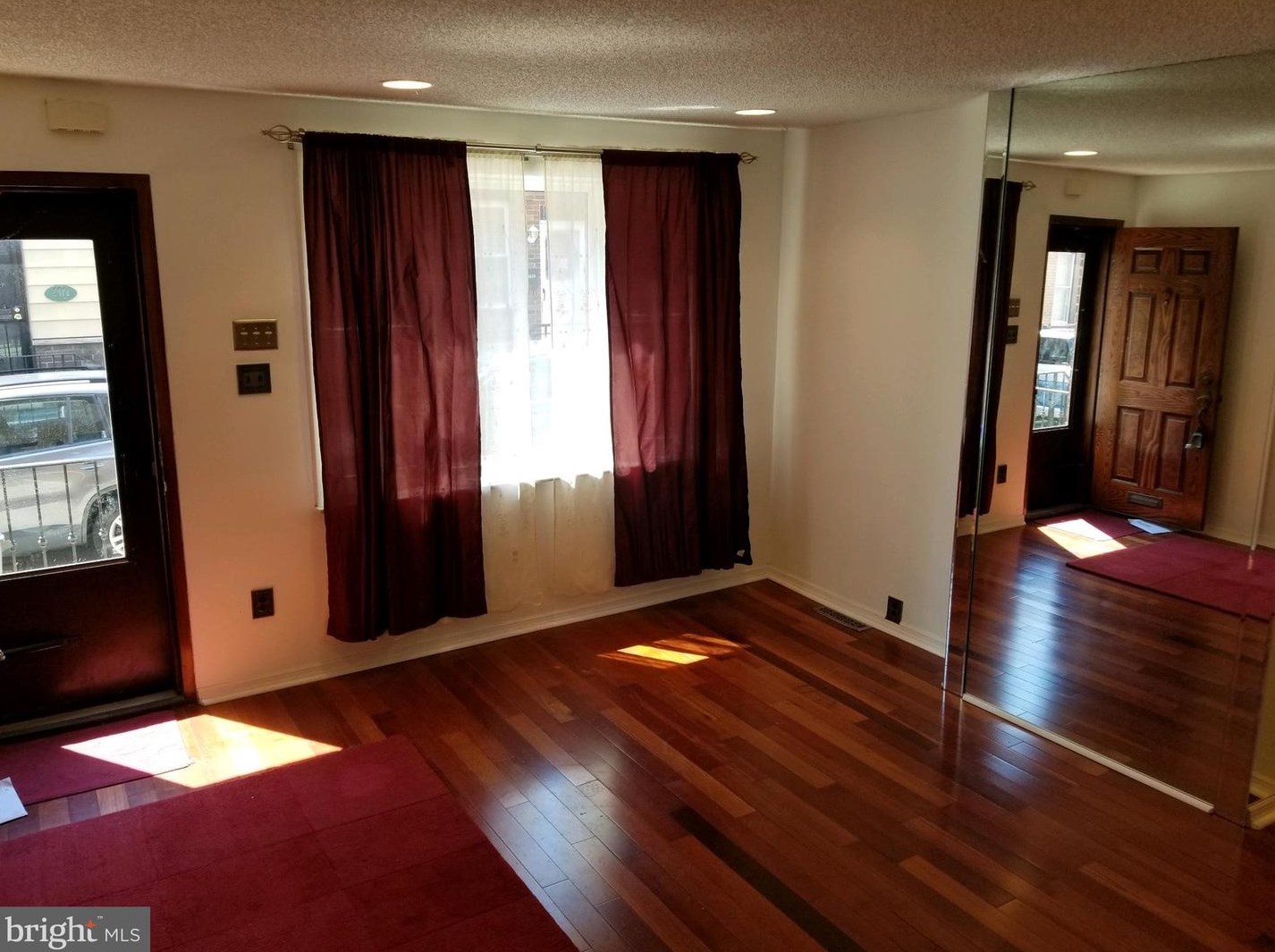 2413 Jessup St, Philadelphia, PA 19148-3613