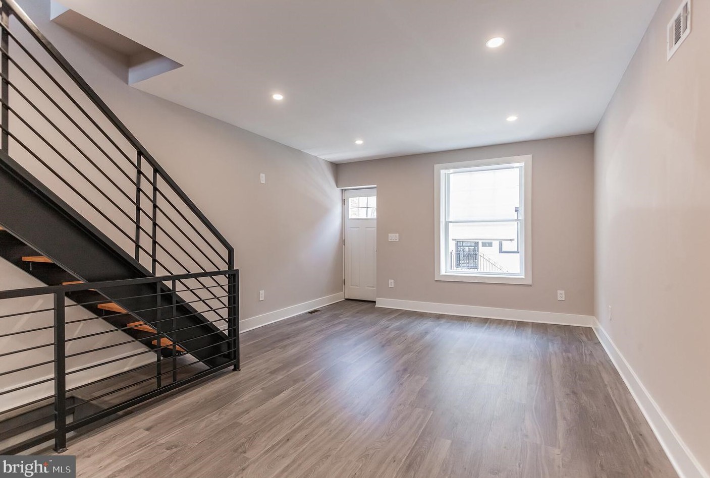 2636 Watts St, Philadelphia PA  19148-4335 exterior