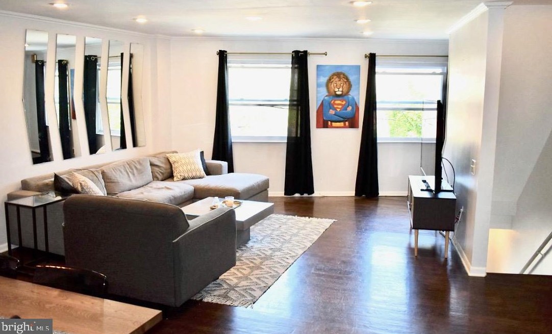 506 Fitzwater St, Philadelphia, PA 19147