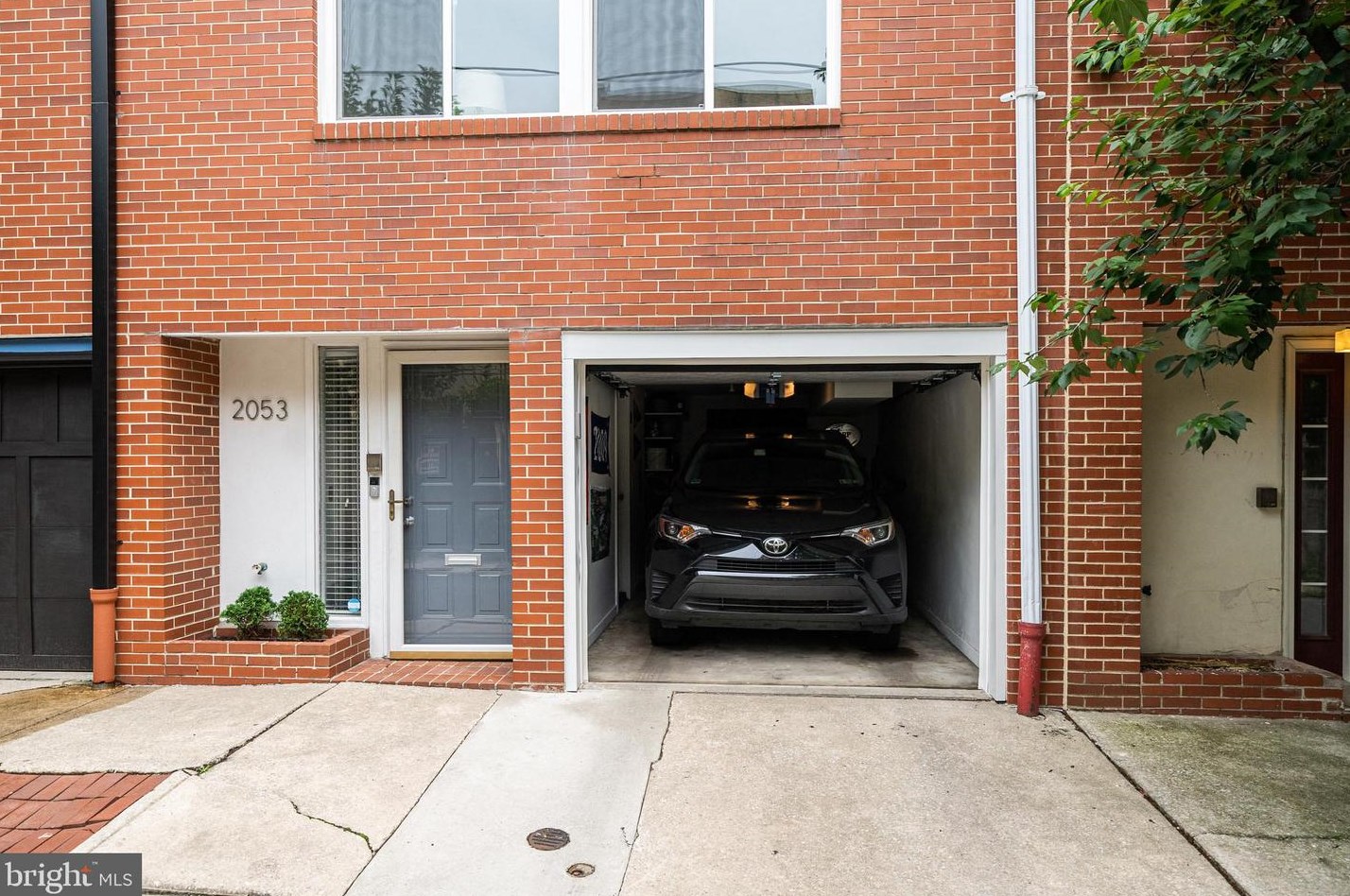 2053 North St, Philadelphia PA  19130-3217 exterior