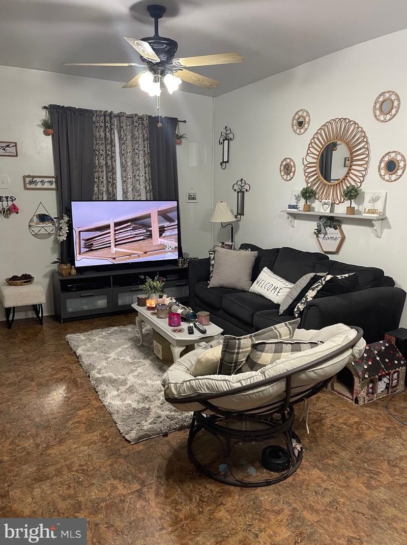 3606 Witte St, Philadelphia, PA 19134-2723