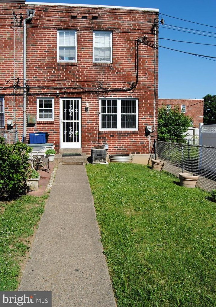 1518 Jefferson Ln, Philadelphia, PA 19122-3414