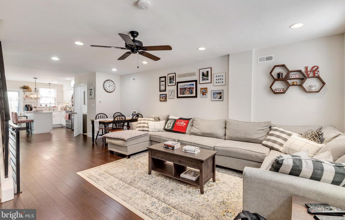 1306 S Chadwick St, Philadelphia, PA 19146