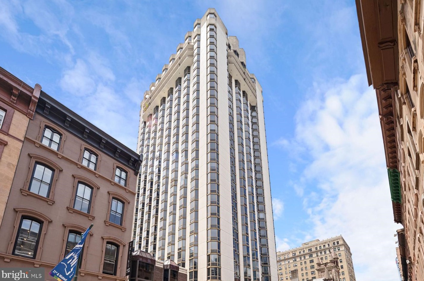 2018 Walnut St, Philadelphia PA  19103-5608 exterior