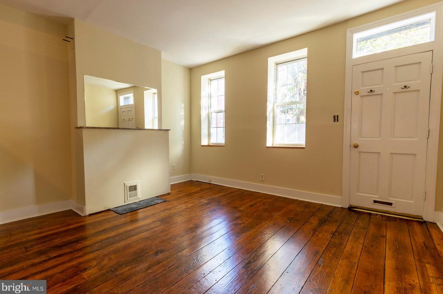 1310 E Susquehanna Ave, Philadelphia, PA 19122