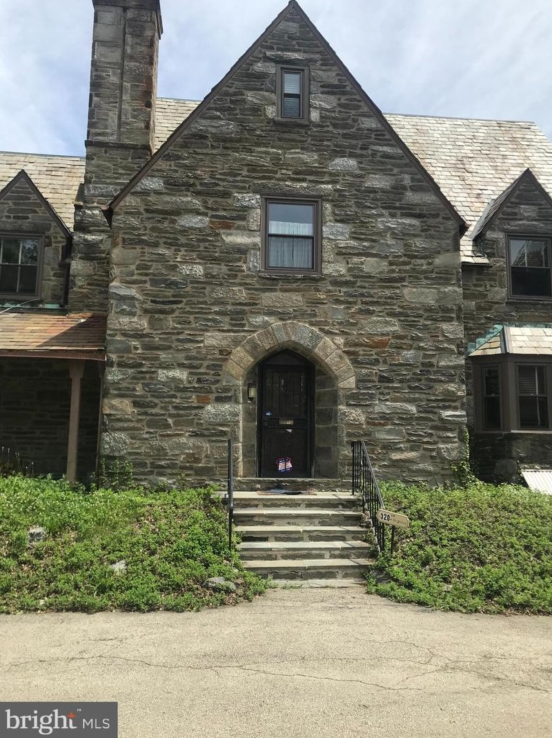 320 Carpenter Ln, Philadelphia PA  19119-3099 exterior