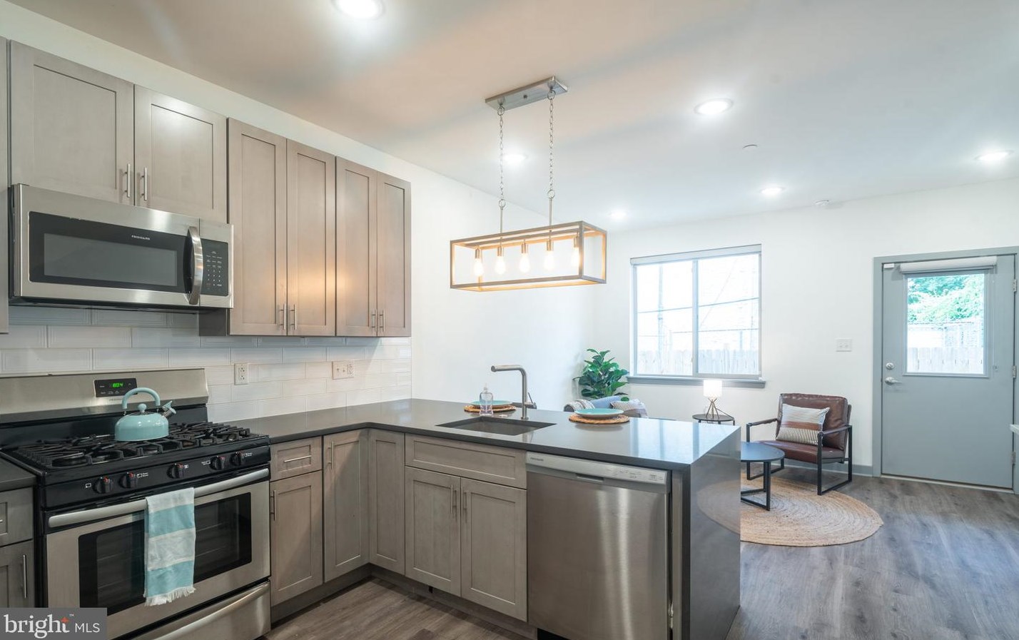 417 W Berks St #1, Philadelphia, PA 19122