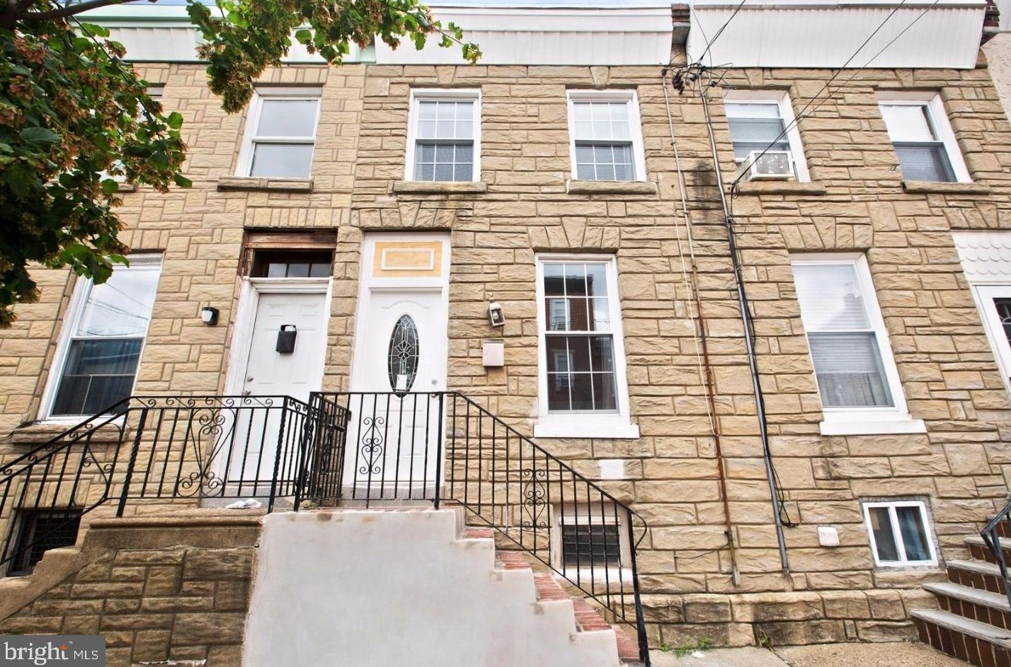 2655 Braddock St, Philadelphia, PA 19125-1405