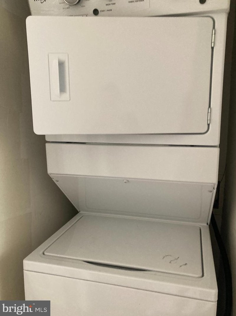 426 32nd St, Philadelphia PA 19104-2557 exterior