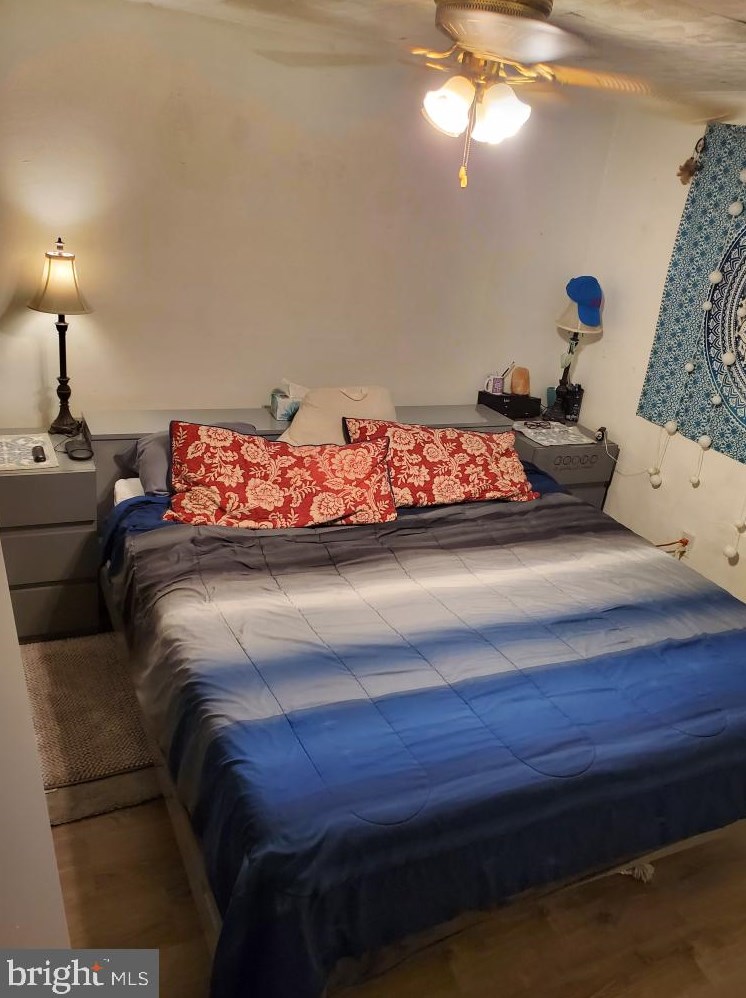 2244 Larue St, Philadelphia, PA 19137-1310