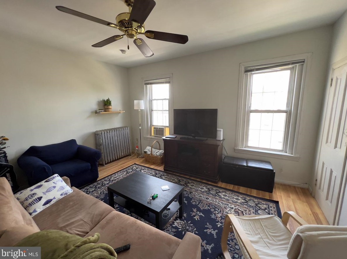 2424 Poplar St #3, Philadelphia, PA 19130
