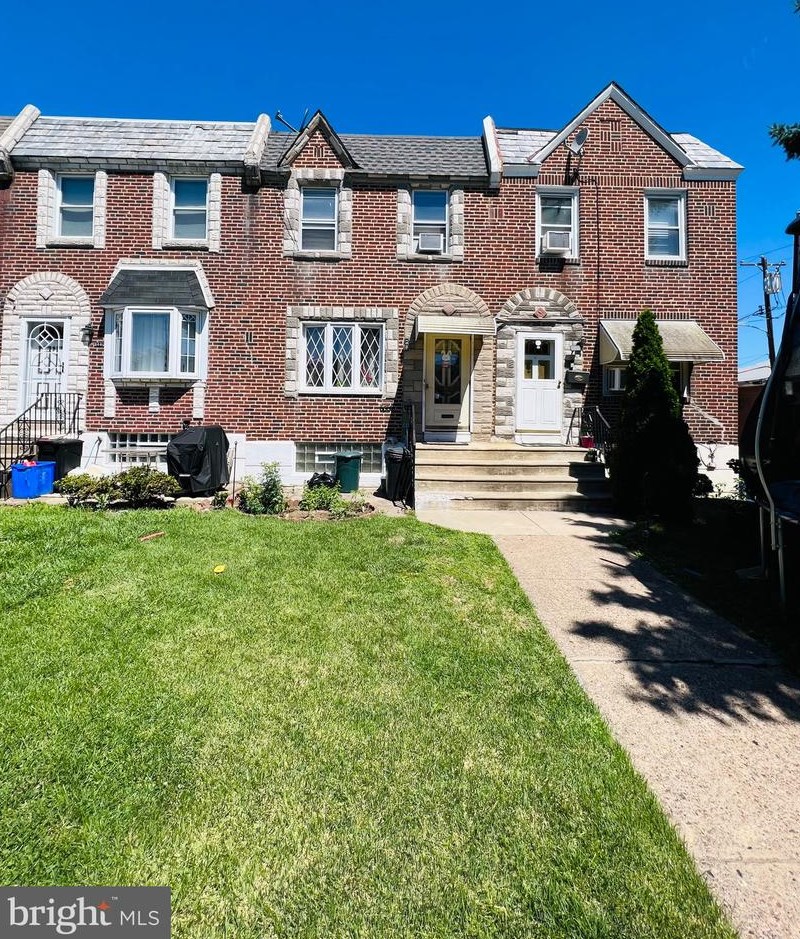 6662 Cottage St, Philadelphia, PA 19135-2713