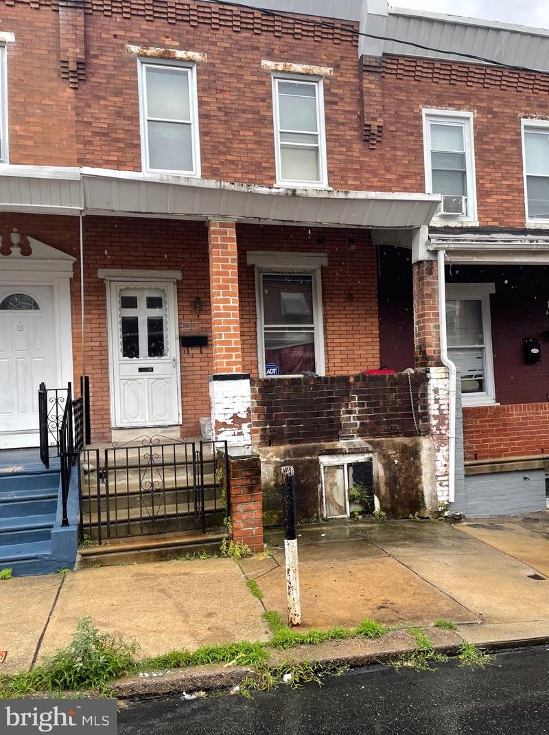 6626 Haddington Ln, Philadelphia, PA 19151-3024