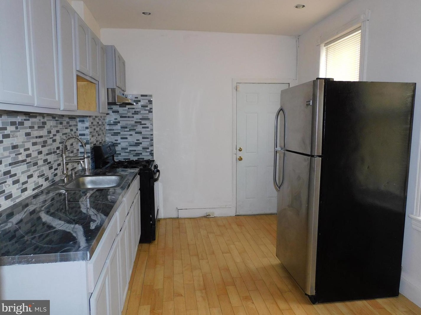 2052 Hagert St, Philadelphia PA 19132-4245 exterior