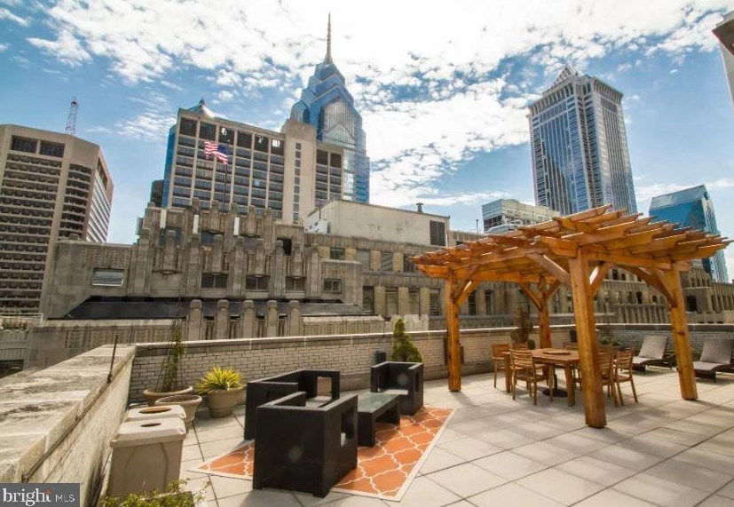 1600 Arch St, Philadelphia PA  19103-2028 exterior