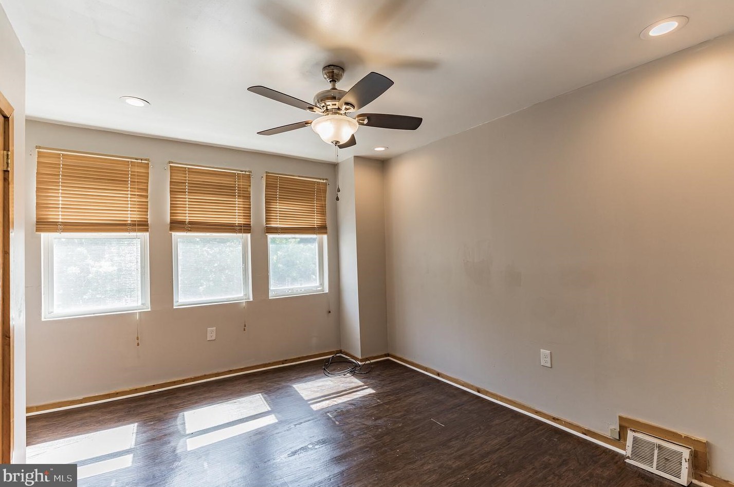 3258 Marston St, Philadelphia PA  19129-1821 exterior
