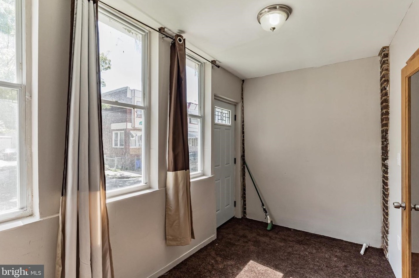 3258 Marston St, Philadelphia PA  19129-1821 exterior