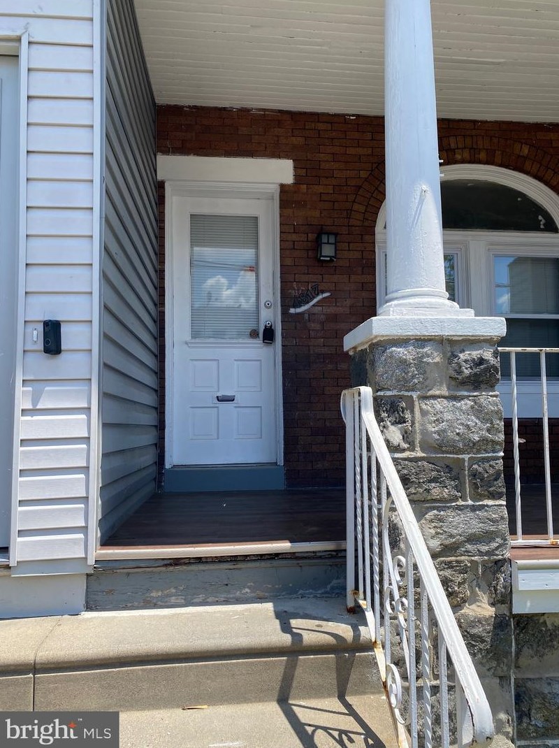 4817 Palethorp St, Philadelphia, PA 19120-4209