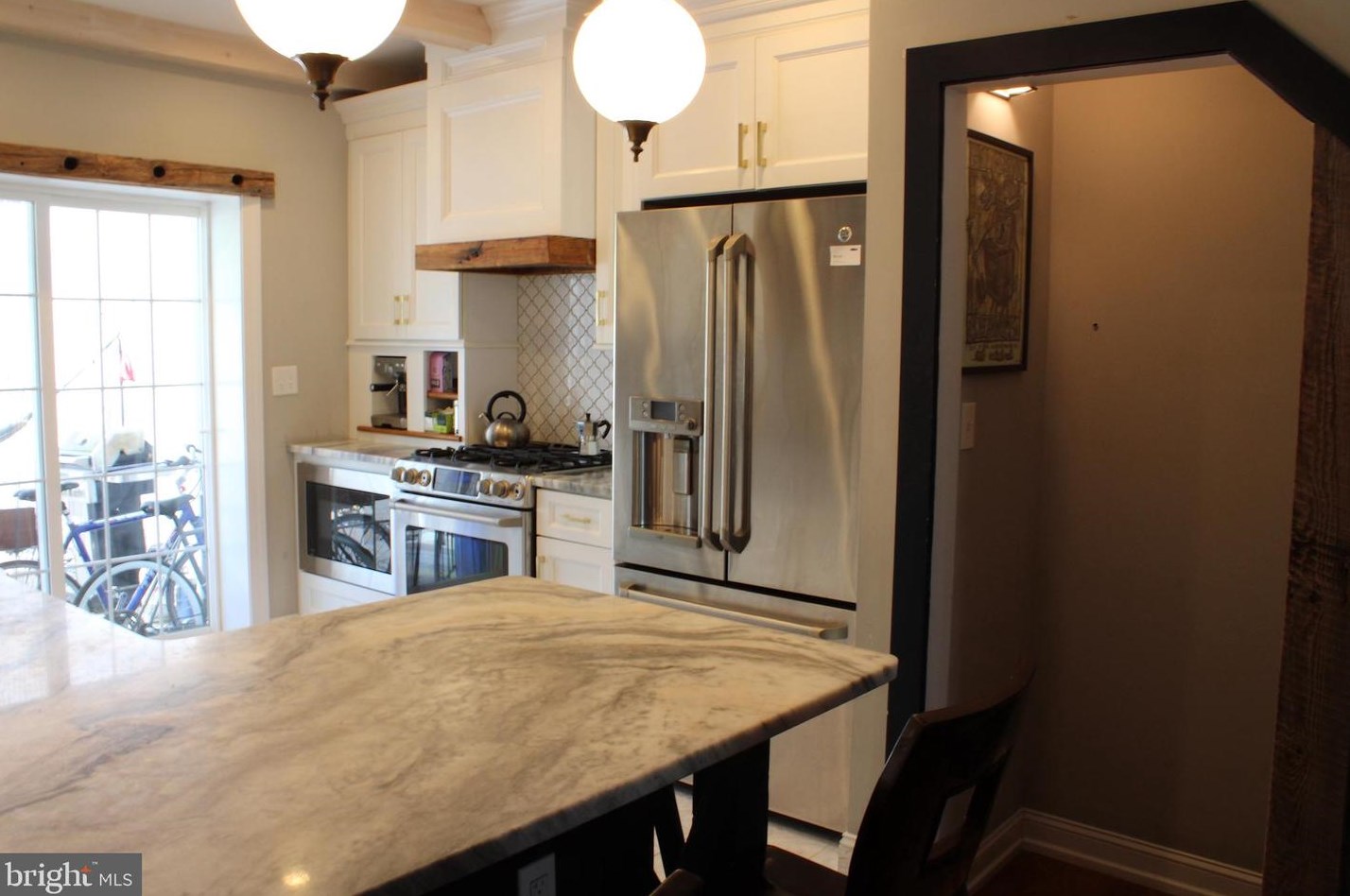 869 Perkiomen St, Philadelphia PA  19130-2138 exterior