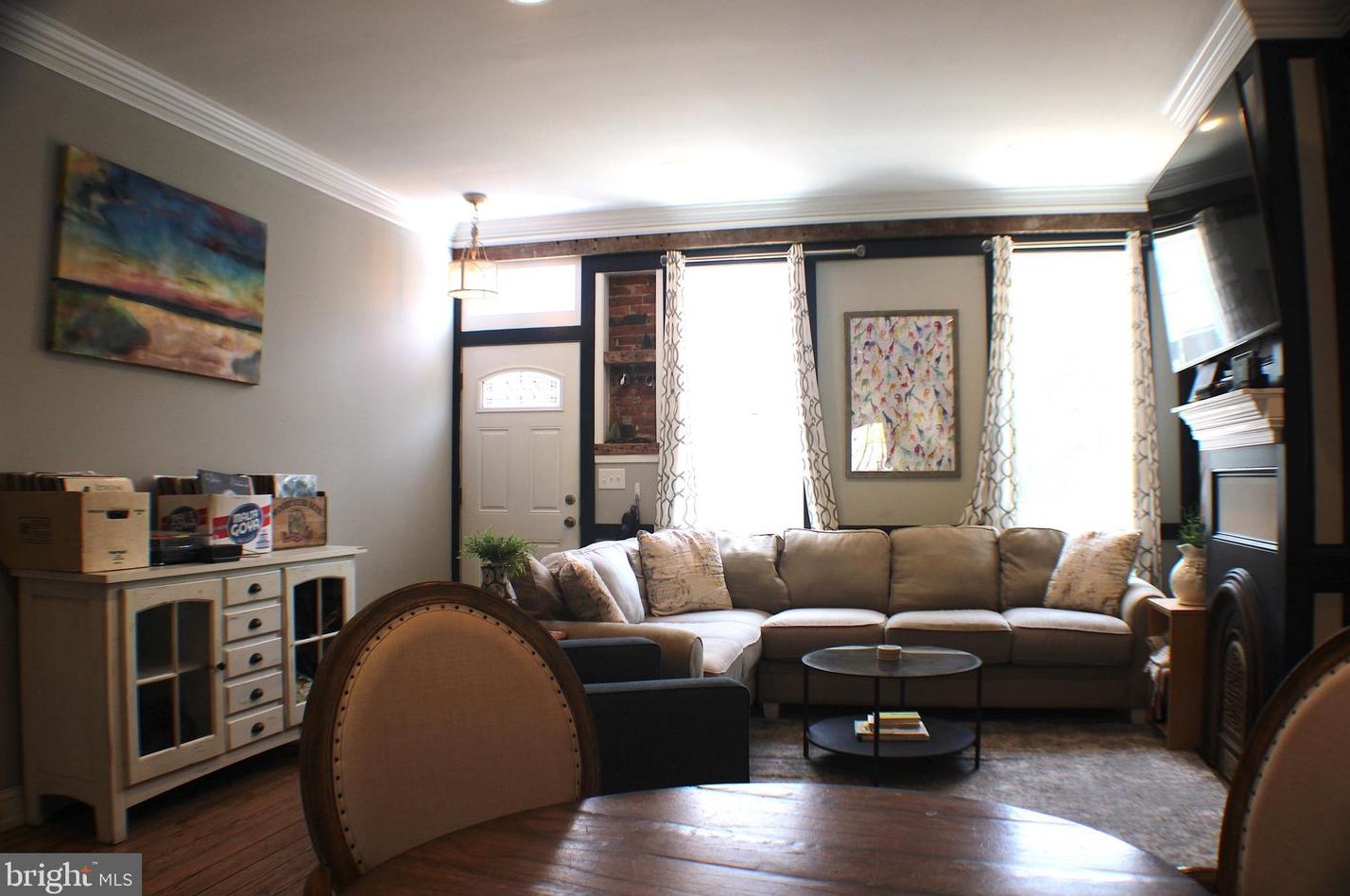 869 Perkiomen St, Philadelphia, PA 19130