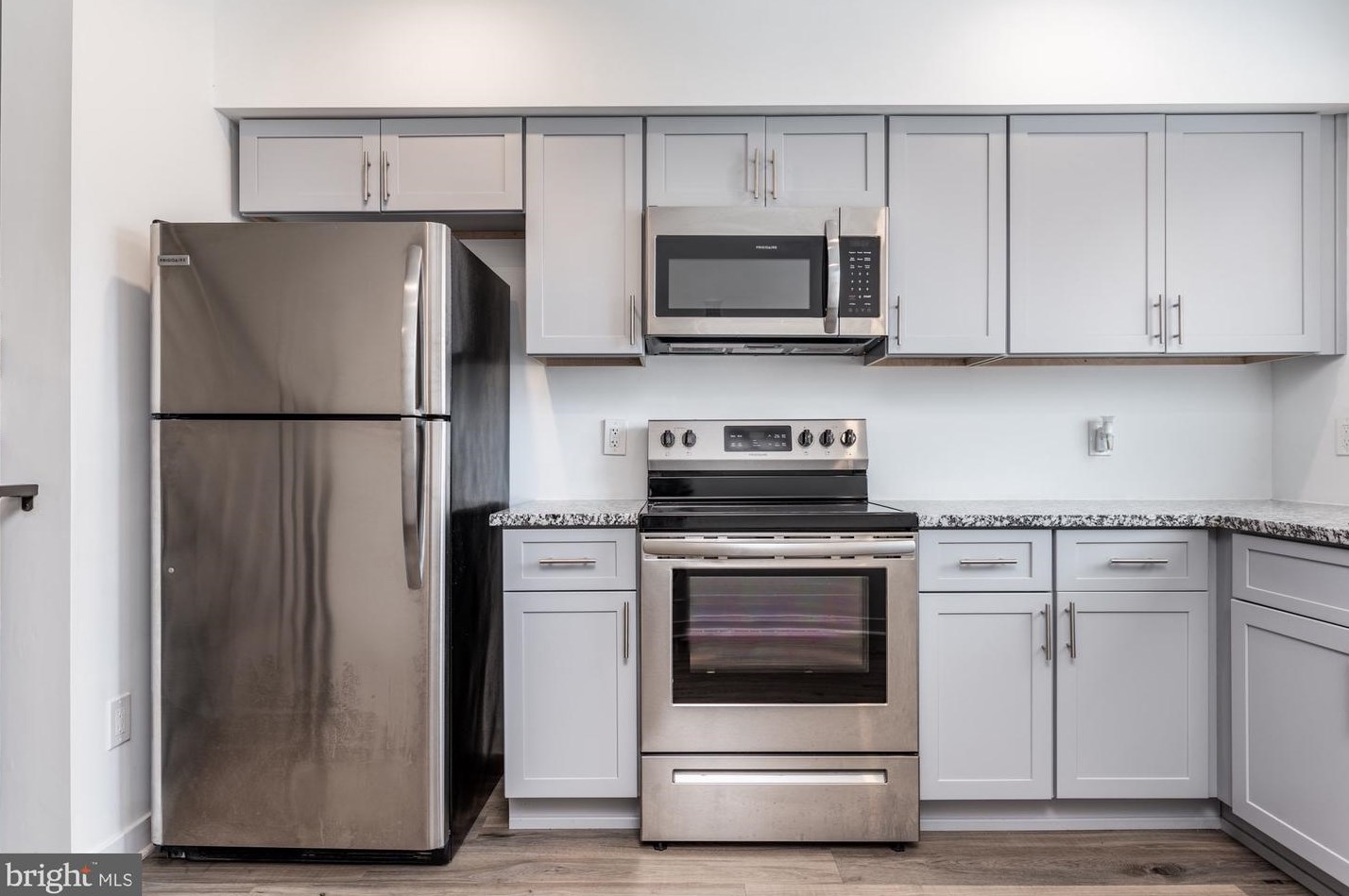 2211 N Philip St, Philadelphia, PA 19133