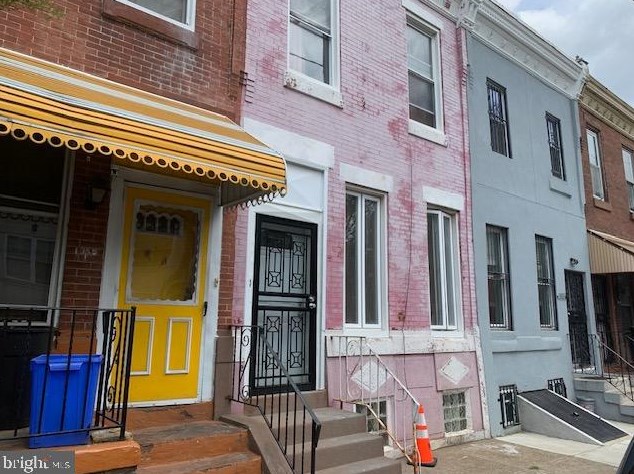 1023 Cambria St, Philadelphia, PA 19133-1722