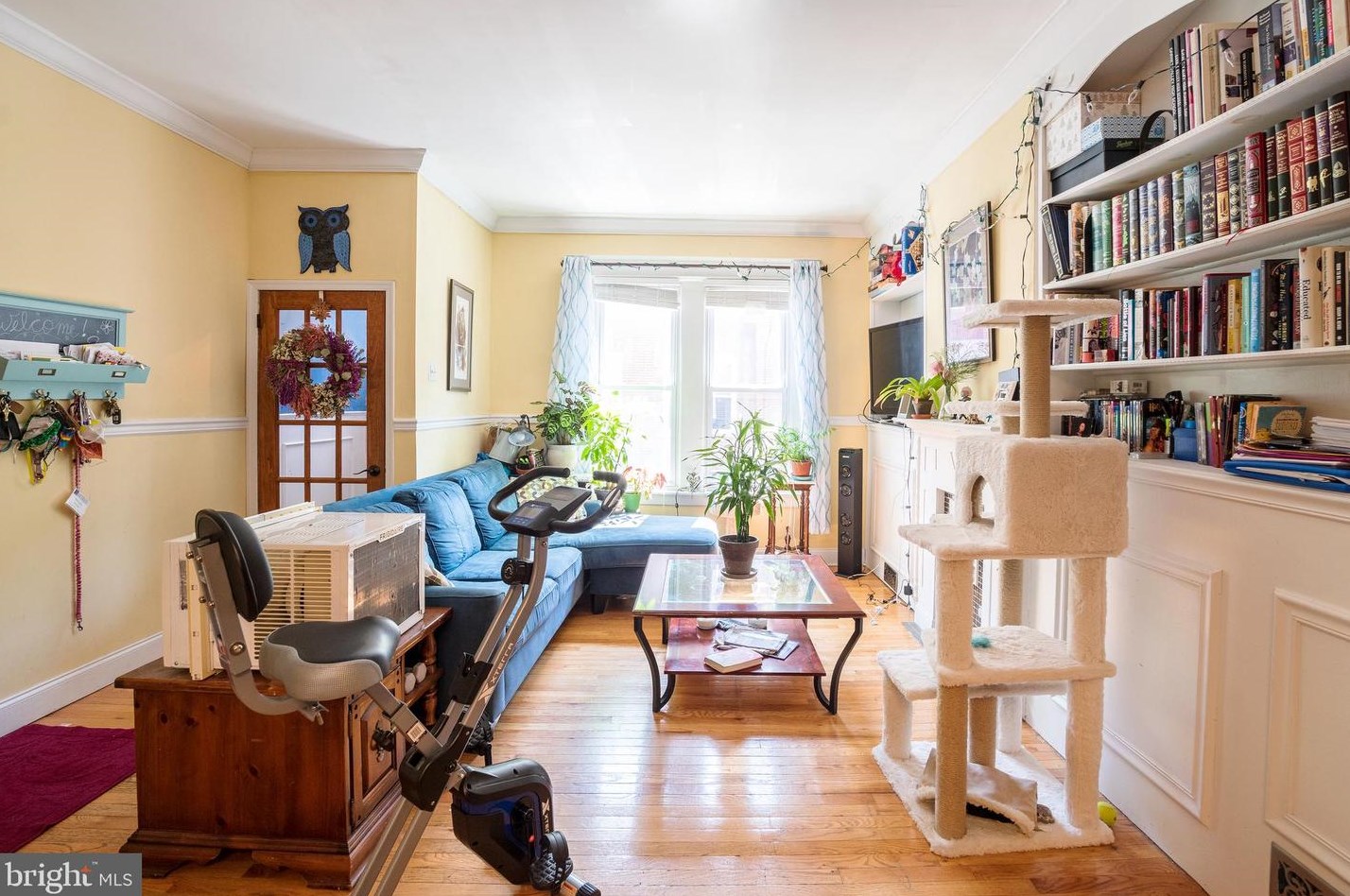 2416 S Mole St, Philadelphia, PA 19132