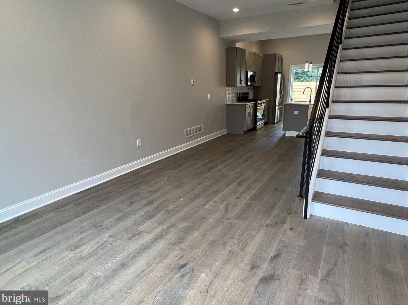 2634 Latona St, Philadelphia PA  19146-3810 exterior
