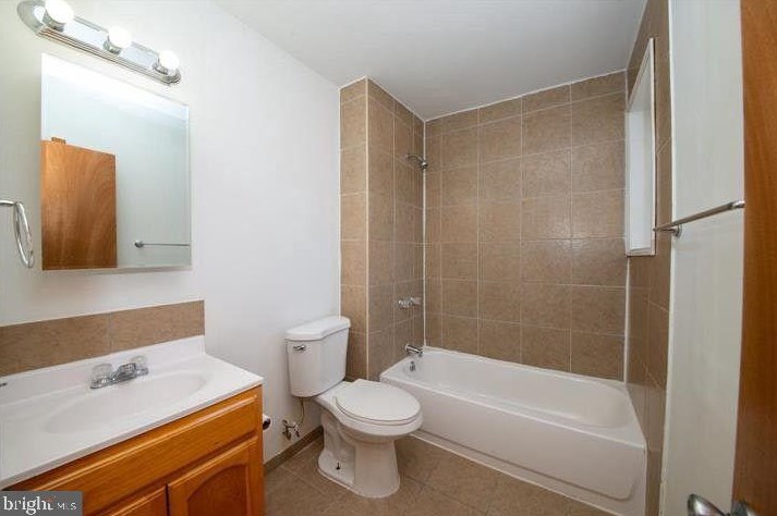 509 Paxon St, Philadelphia PA  19131-5138 exterior