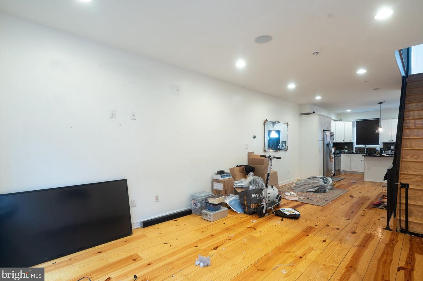 1322 S Chadwick St, Philadelphia, PA 19146