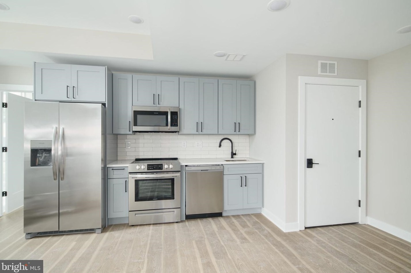 2600 W Girard Ave #204, Philadelphia, PA 19130