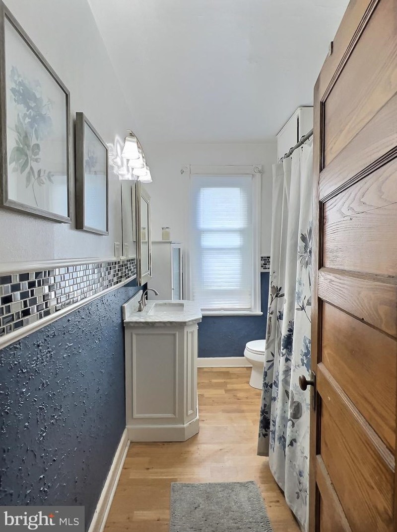 1817 Murray St, Philadelphia PA 19115-3815 exterior