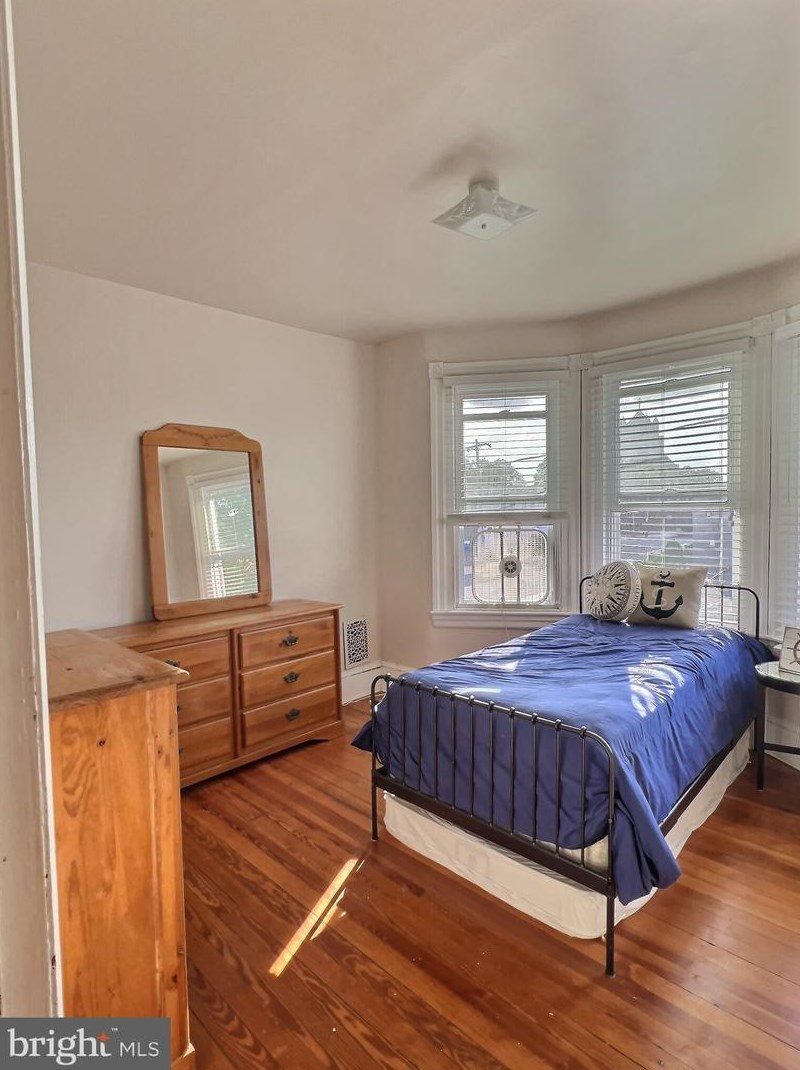 1817 Murray St, Philadelphia PA 19115-3815 exterior