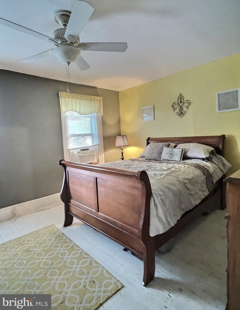 1817 Murray St, Philadelphia PA 19115-3815 exterior