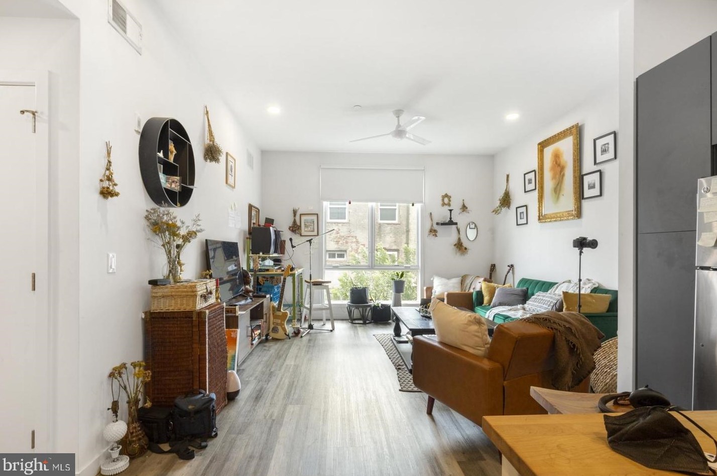 2559 Amber St #203, Philadelphia, PA 19125